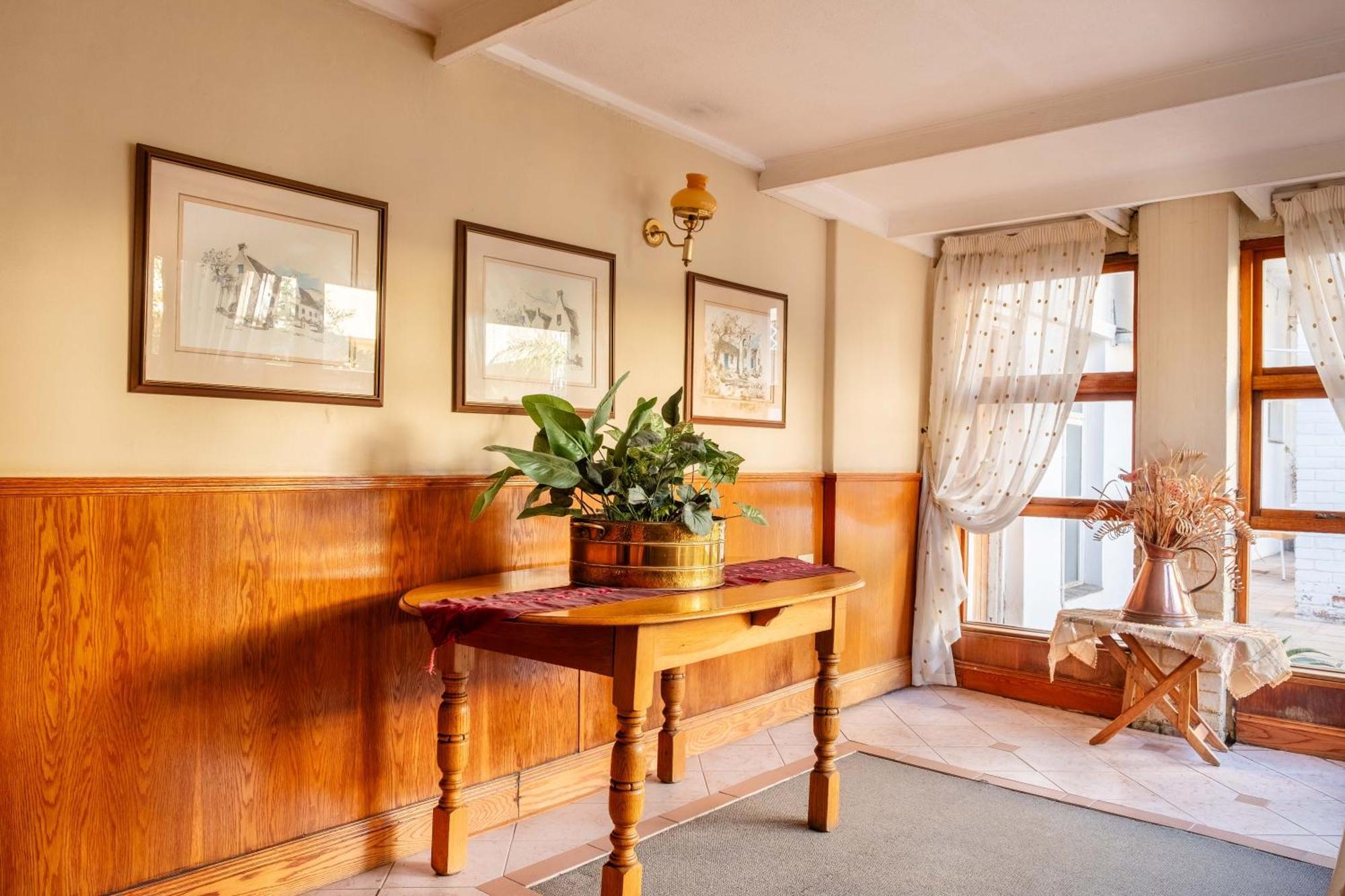 Karoo Country Inn Middelburg  外观 照片