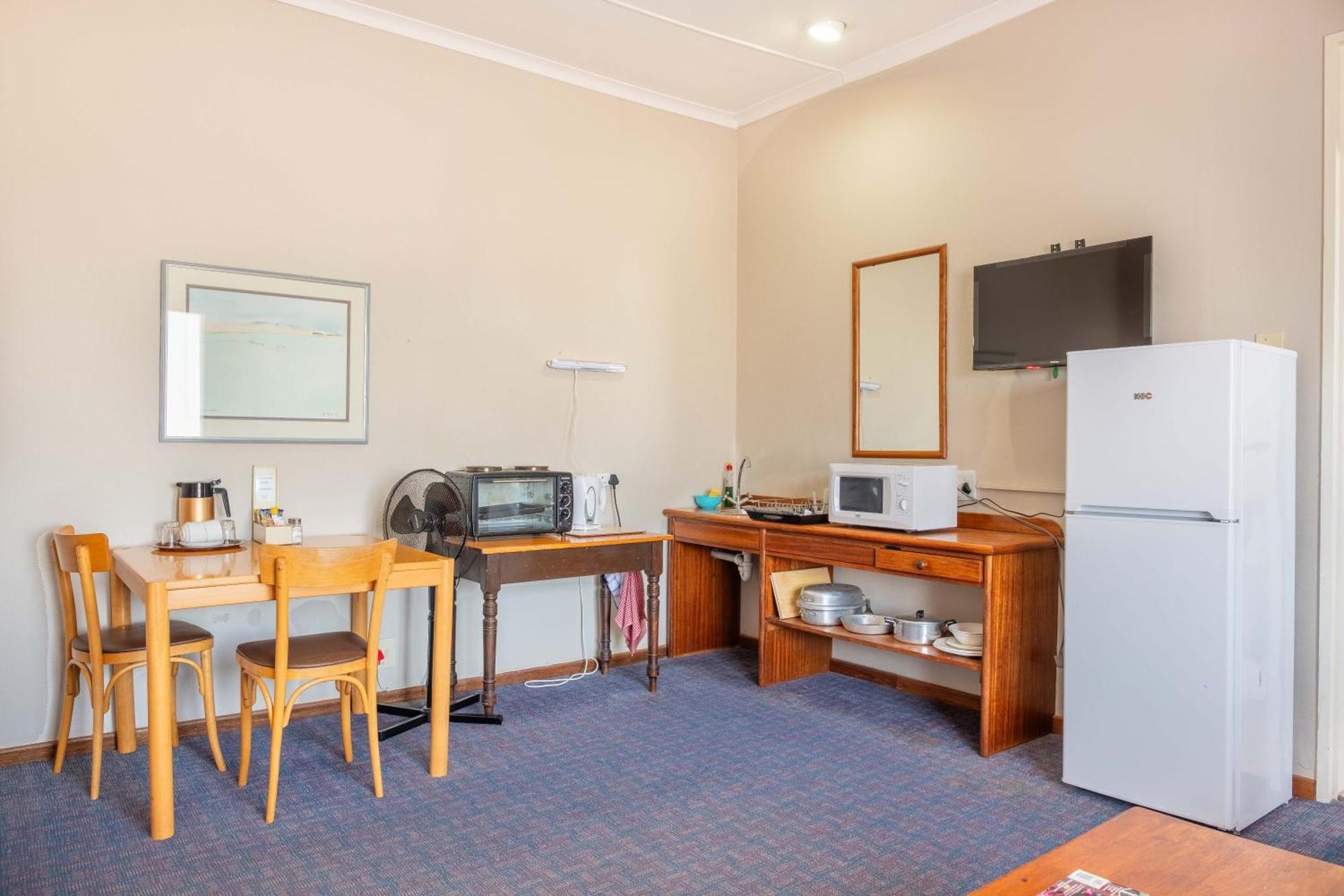 Karoo Country Inn Middelburg  外观 照片