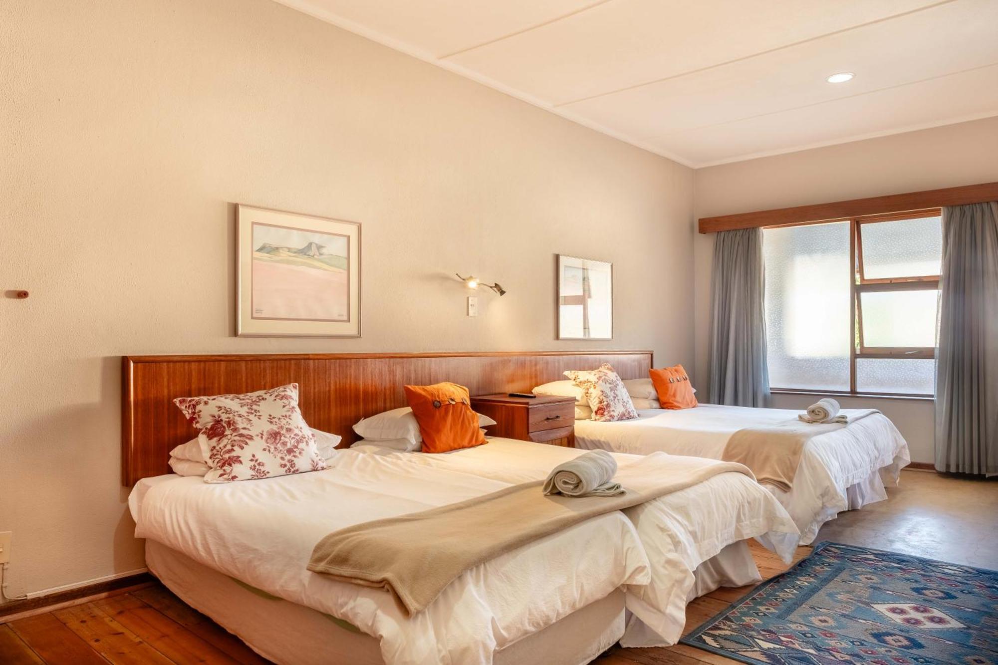 Karoo Country Inn Middelburg  外观 照片